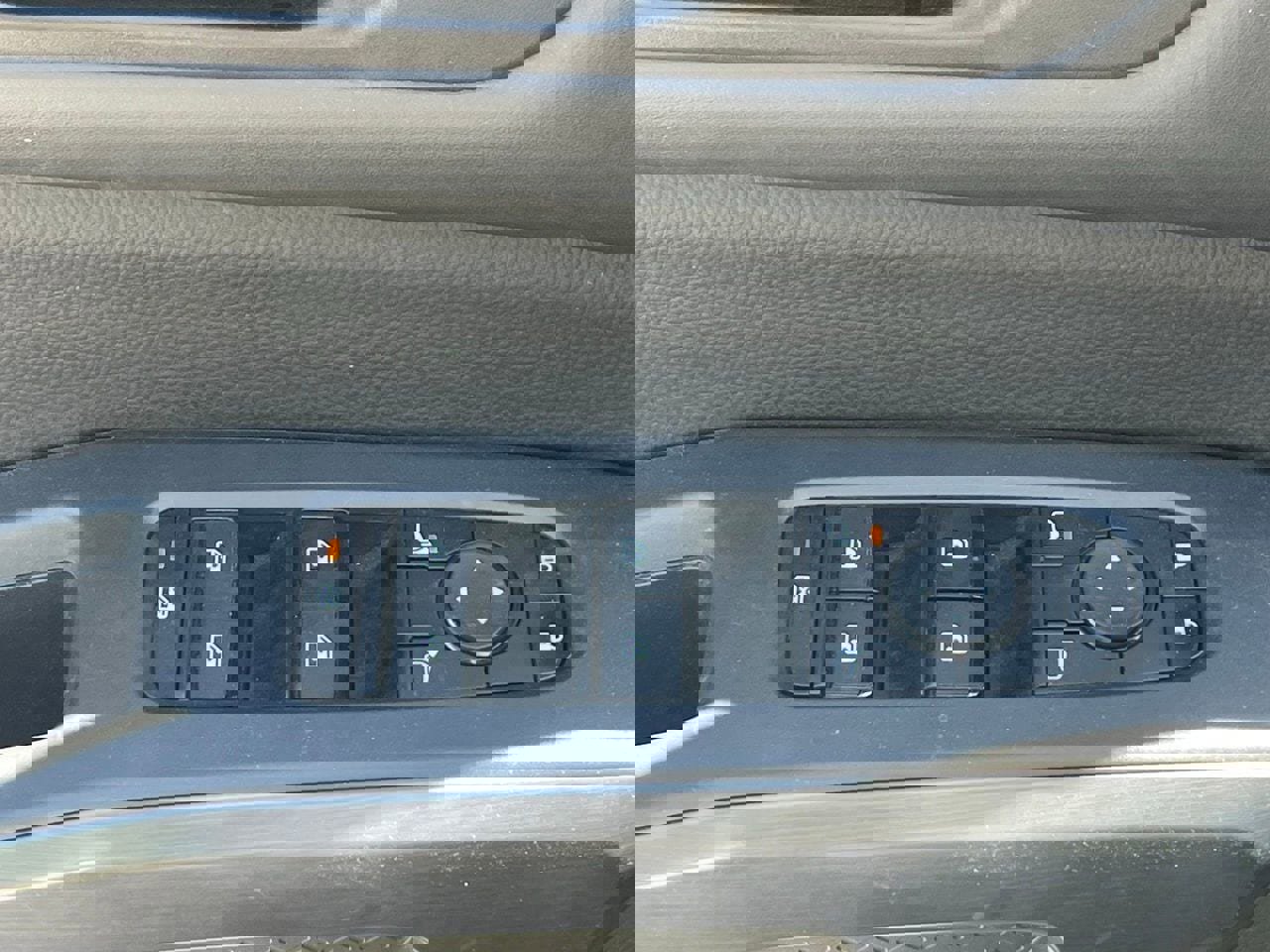 Used 2024 Nissan Pathfinder Rock Creek image 7