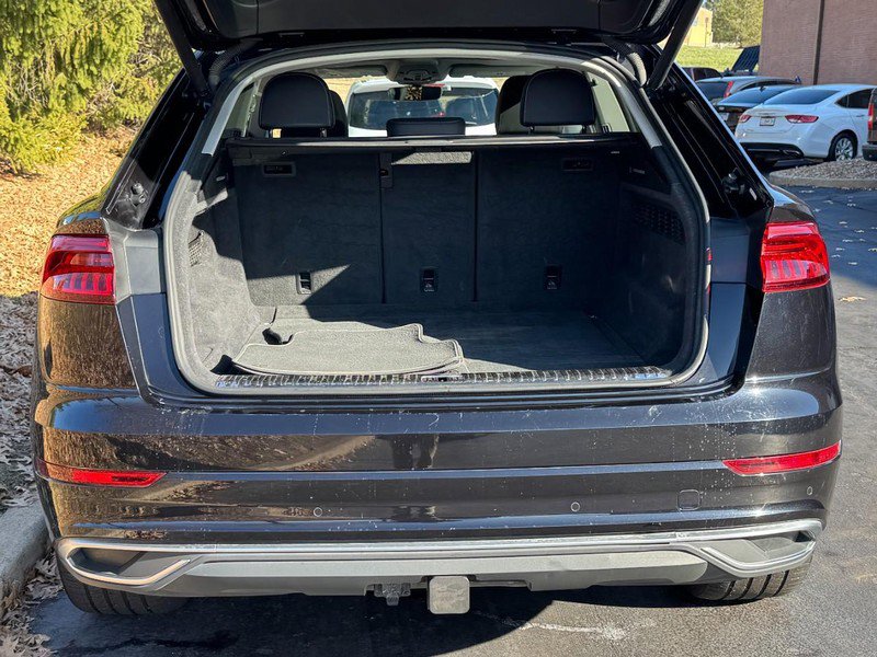 Used 2019 Audi Q8 Premium Plus w/ Premium Plus image 9