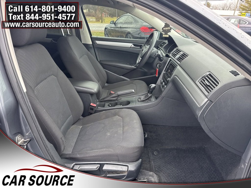 Used 2017 Volkswagen Passat 1.8T S image 36