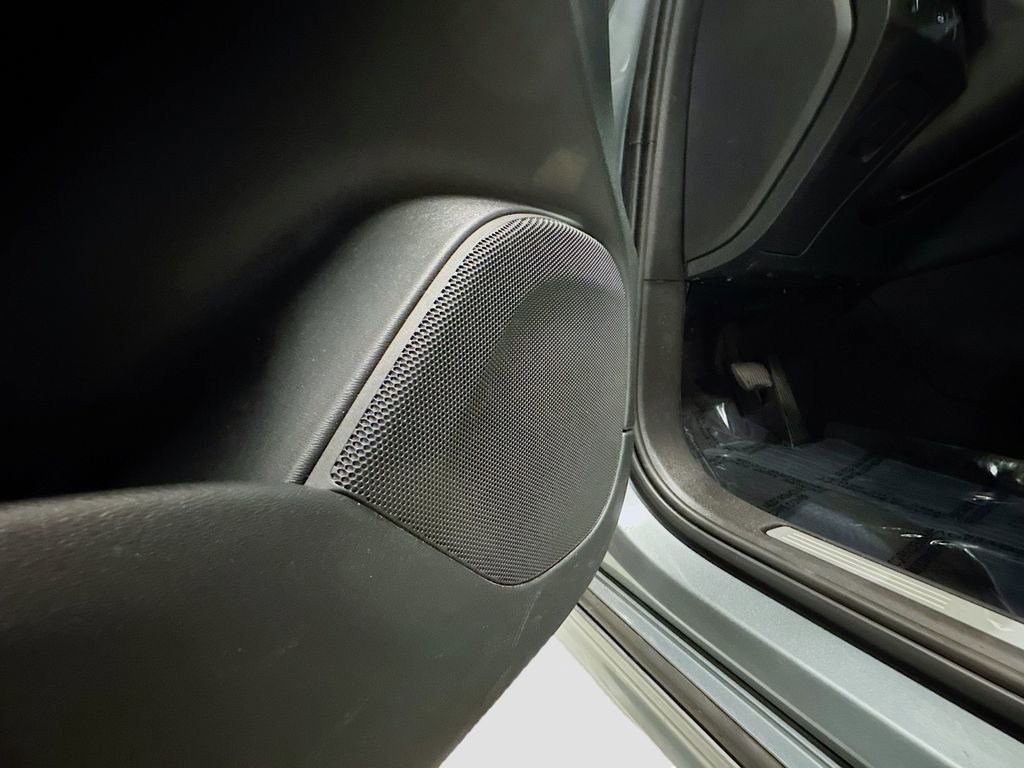 Used 2018 Volvo XC90 T5 Momentum w/ Convenience Package image 23