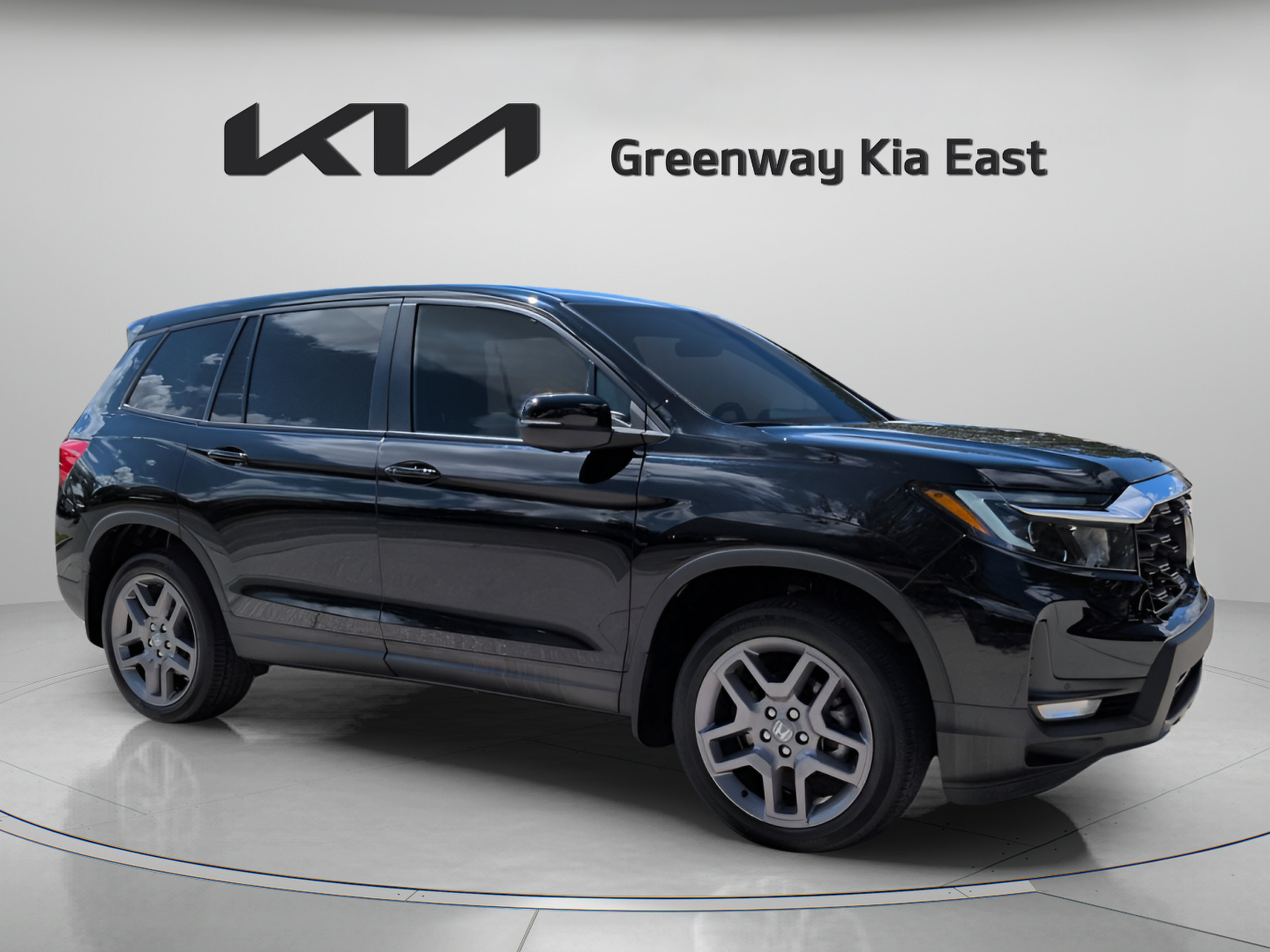 Used 2023 Honda Passport EX-L image 3