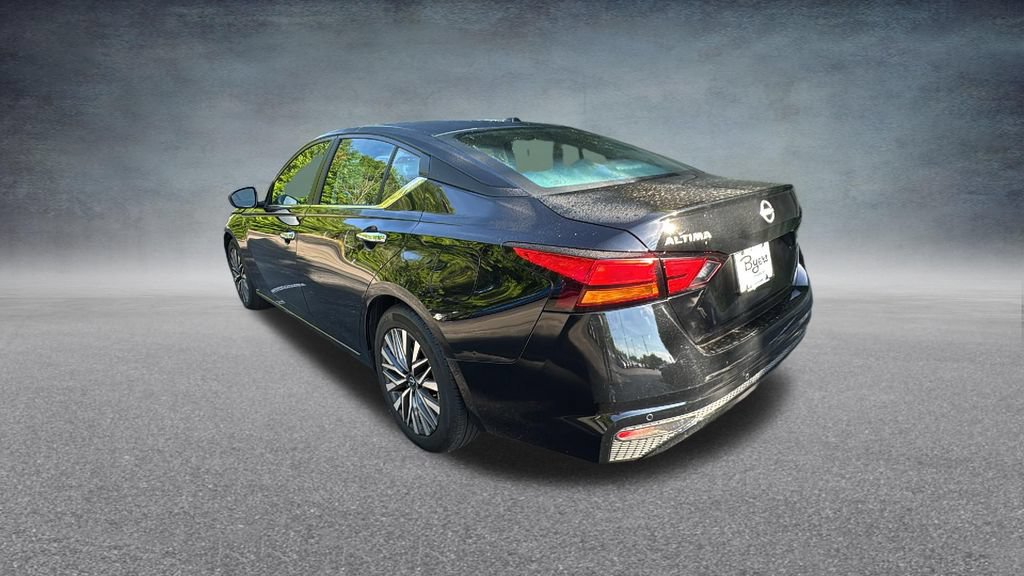 Used 2025 Nissan Altima 2.5 SV FWD image 28