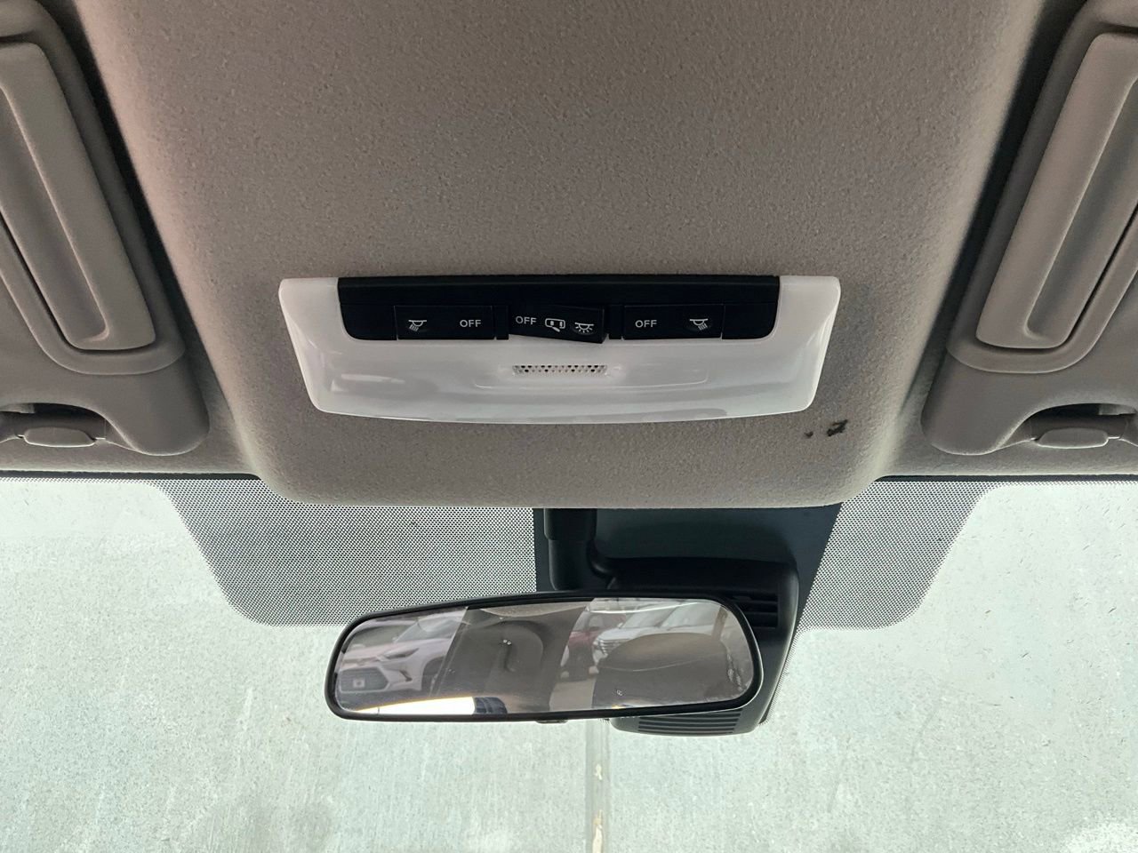 Used 2025 Nissan Versa SV image 15