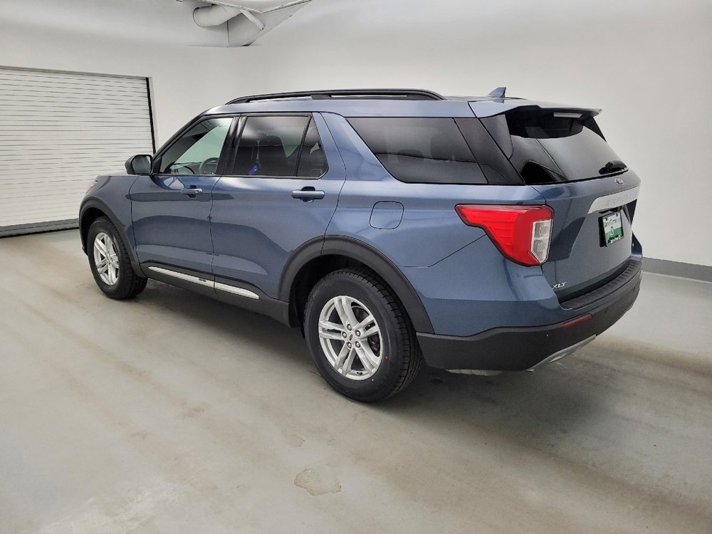 Used 2020 Ford Explorer XLT w/ Equipment Group 202A AWD/4WD image 3