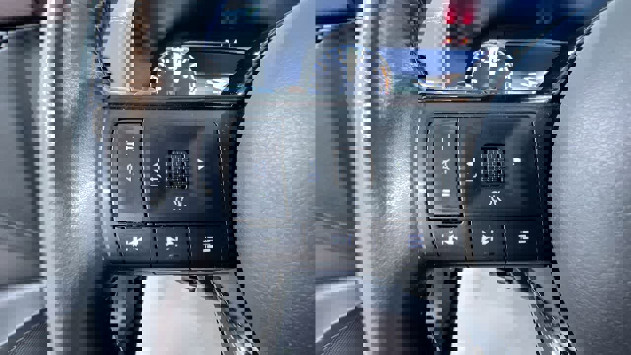 Used 2023 Nissan Rogue SL w/ SL Premium Package image 20