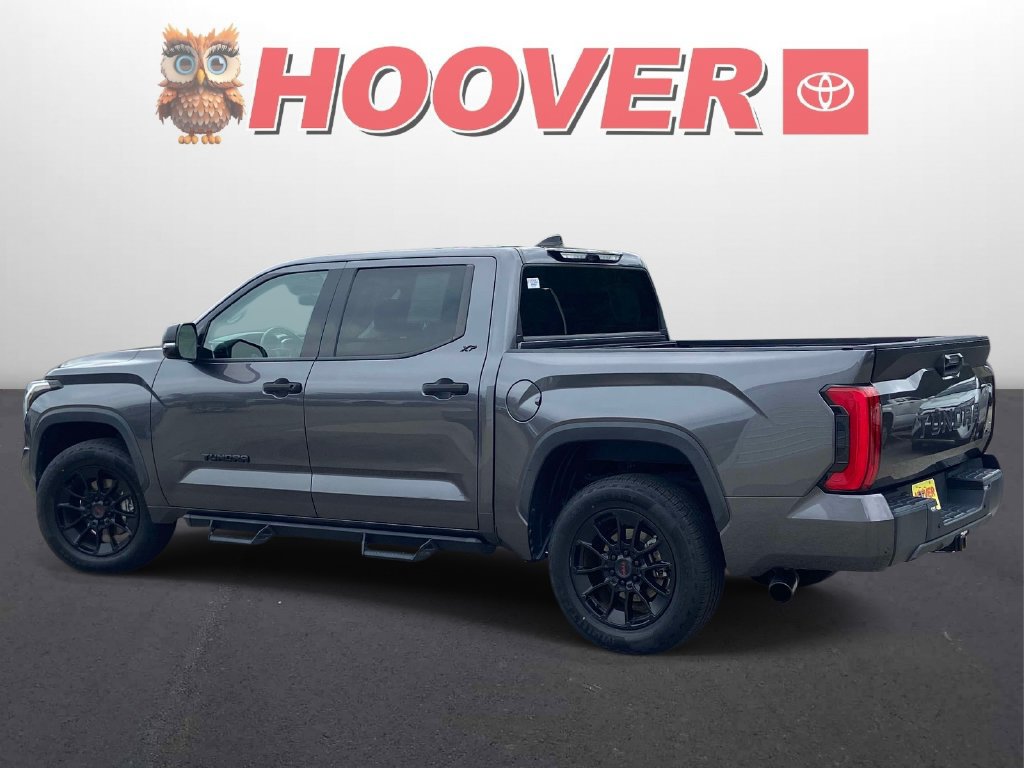 Used 2023 Toyota Tundra SR5 w/ SR5 Convenience Package RWD image 9