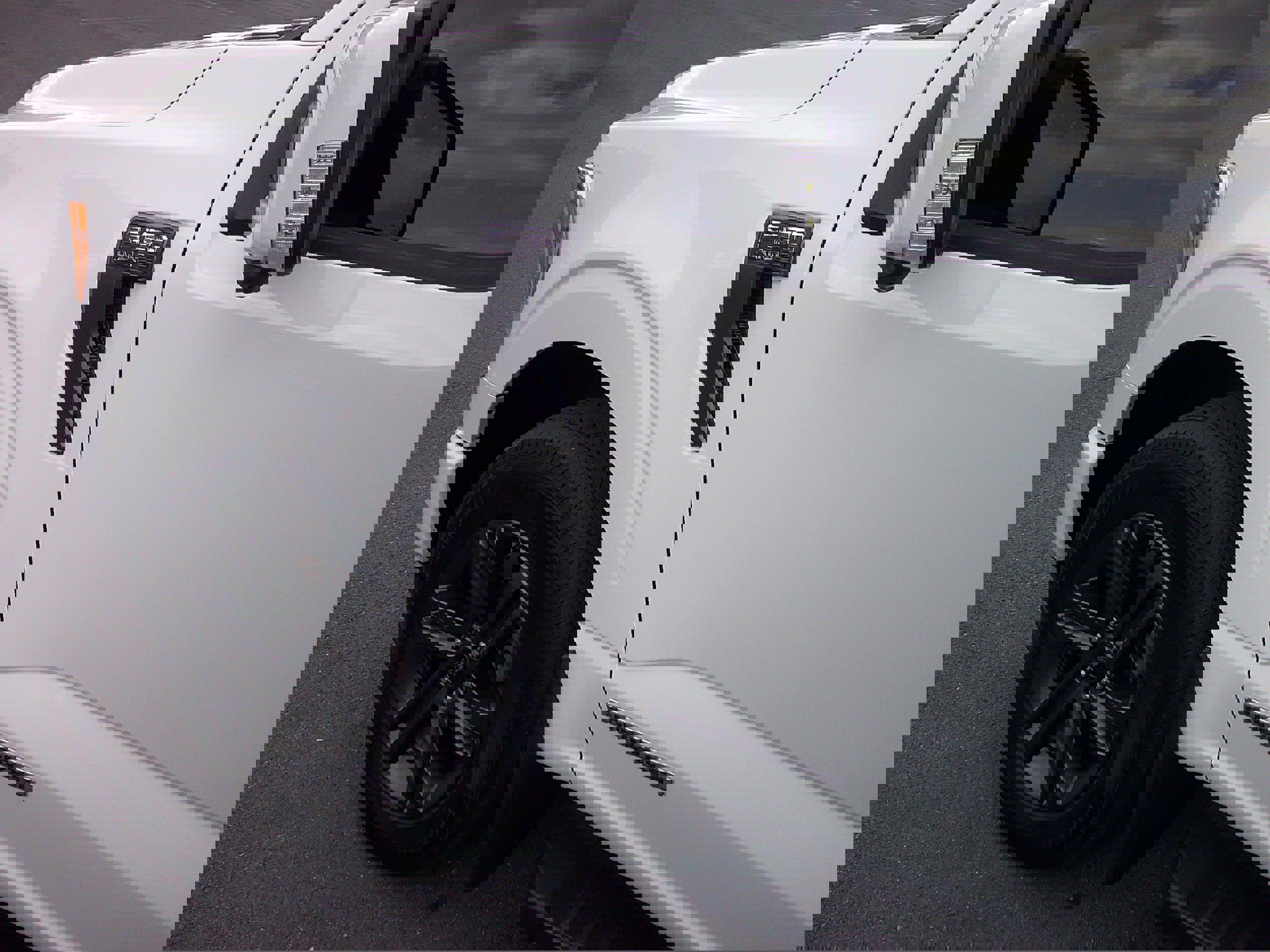 Certified 2022 Ford F150 Lariat w/ Max Trailer Tow Package image 6