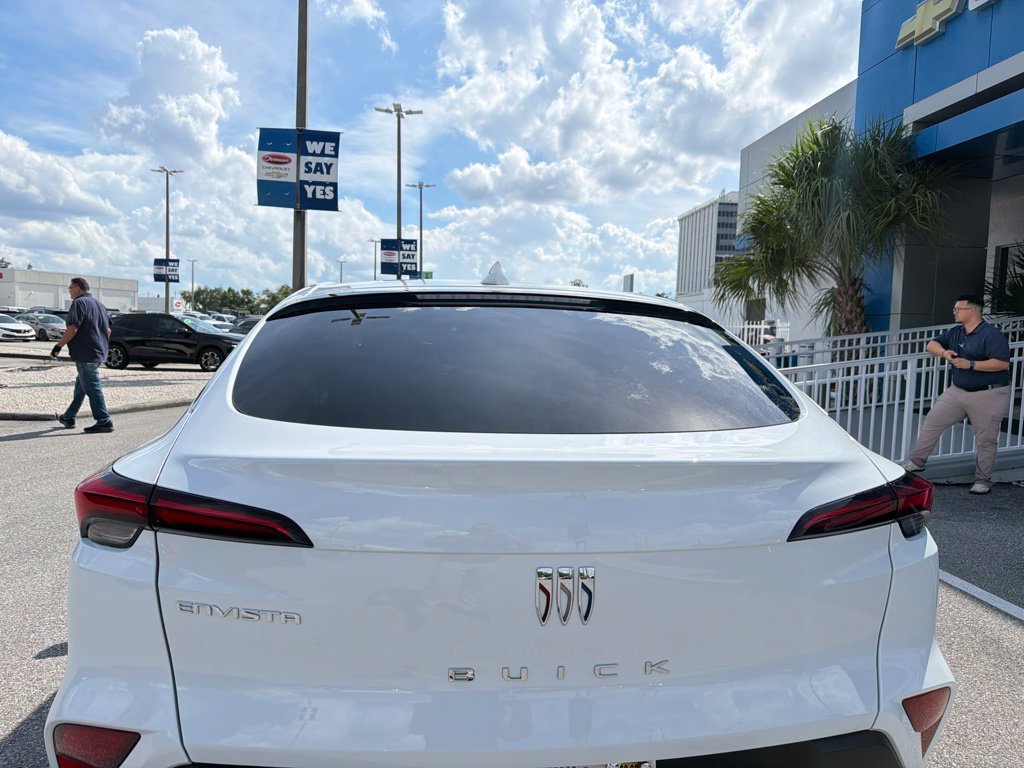 Used 2025 Buick Envista Preferred w/ Convenience I Package FWD image 8