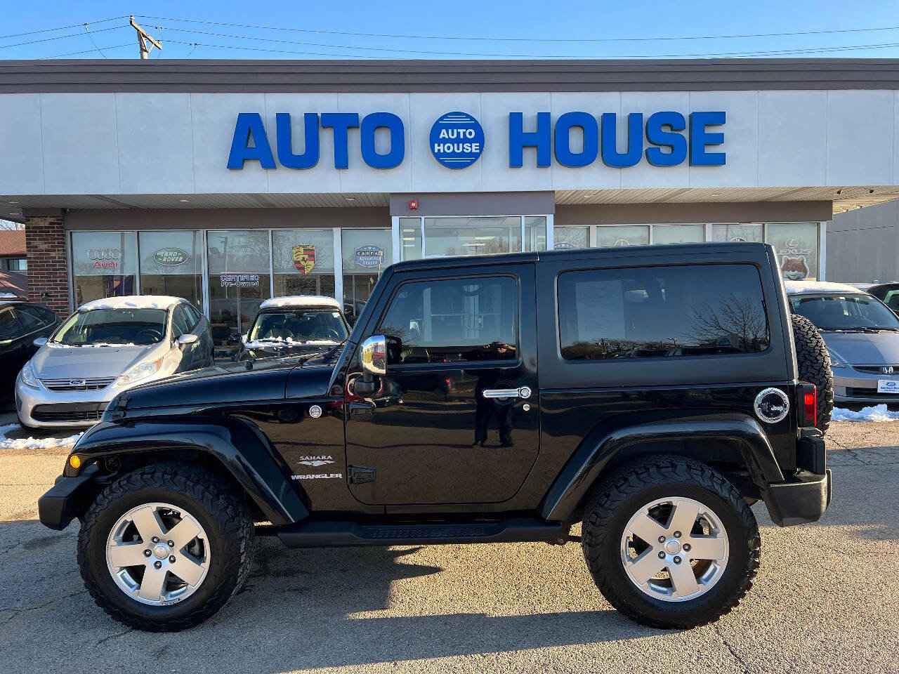 Used 2011 Jeep Wrangler Sahara image 8
