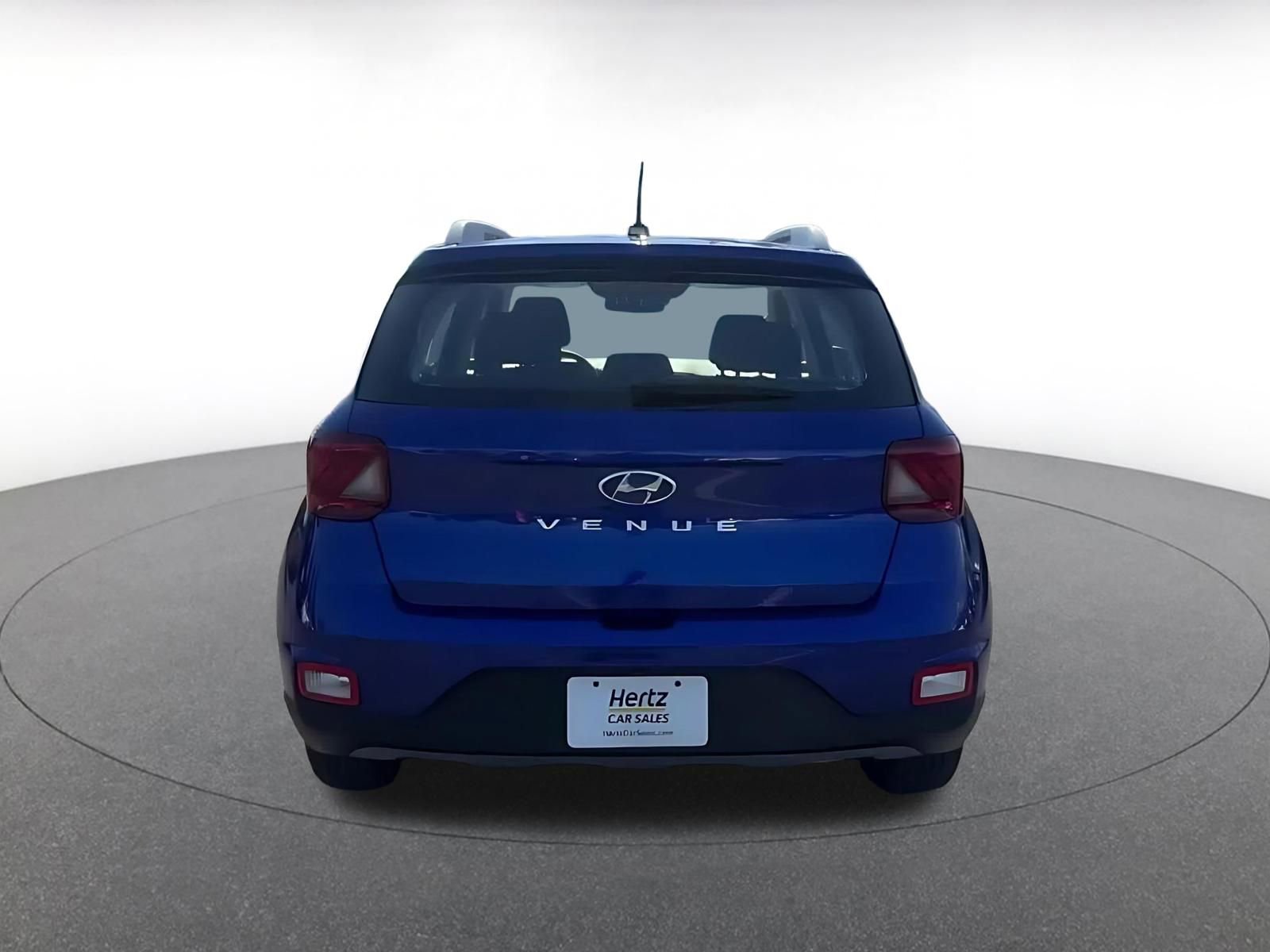Used 2025 Hyundai Venue SEL image 12