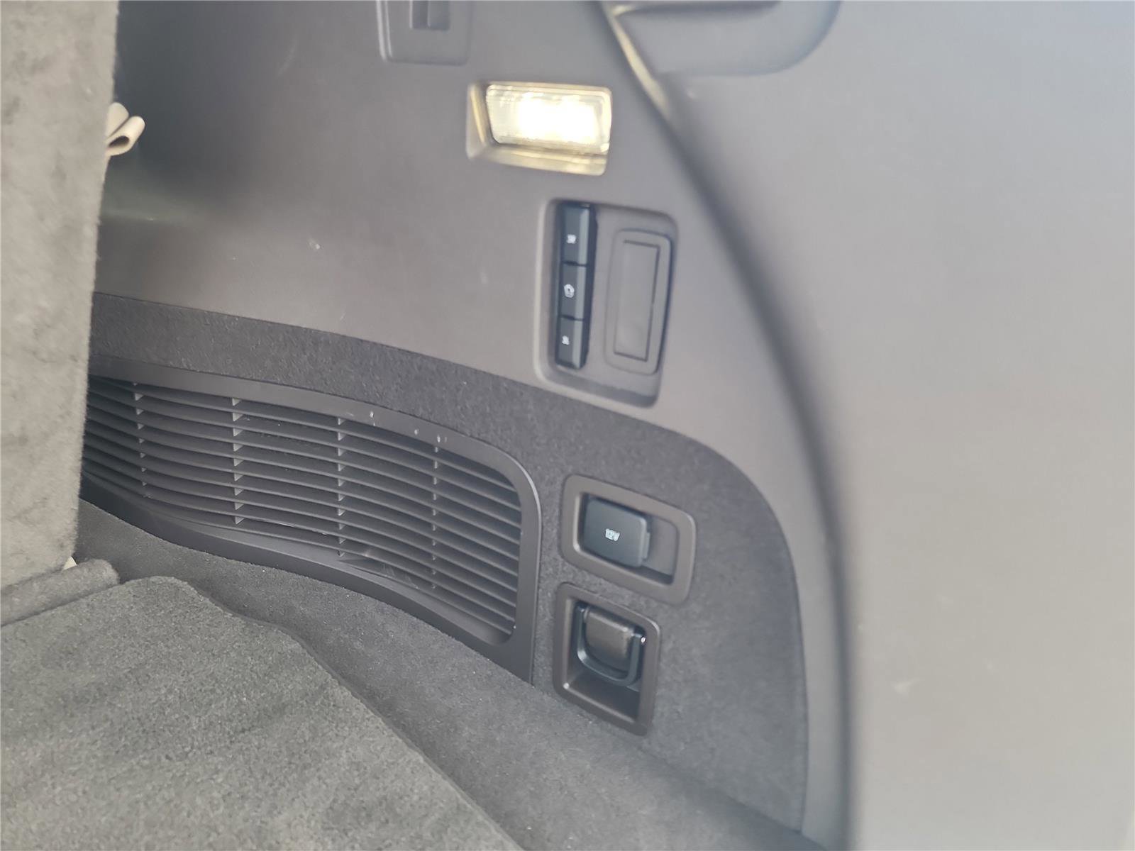 Used 2023 Lincoln Aviator Reserve w/ Equipment Group 201A image 21