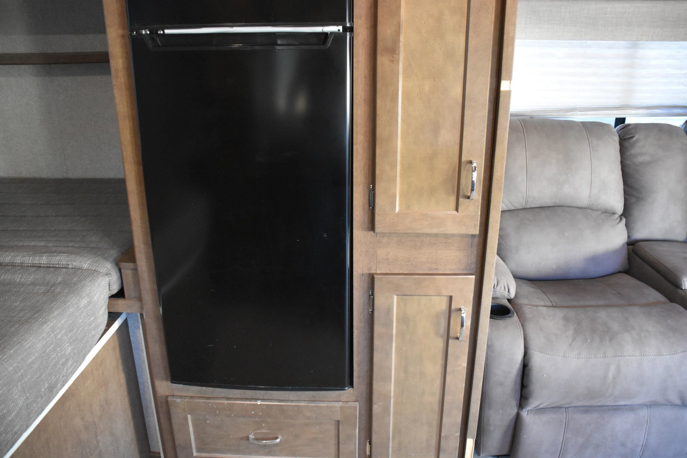 Used 2018 Mercedes-Benz Sprinter 3500 image 18