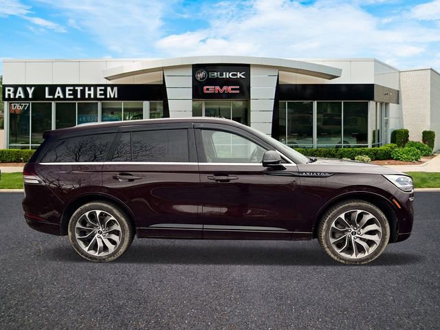 Used 2023 Lincoln Aviator Grand Touring w/ Equipment Group 301A image 6