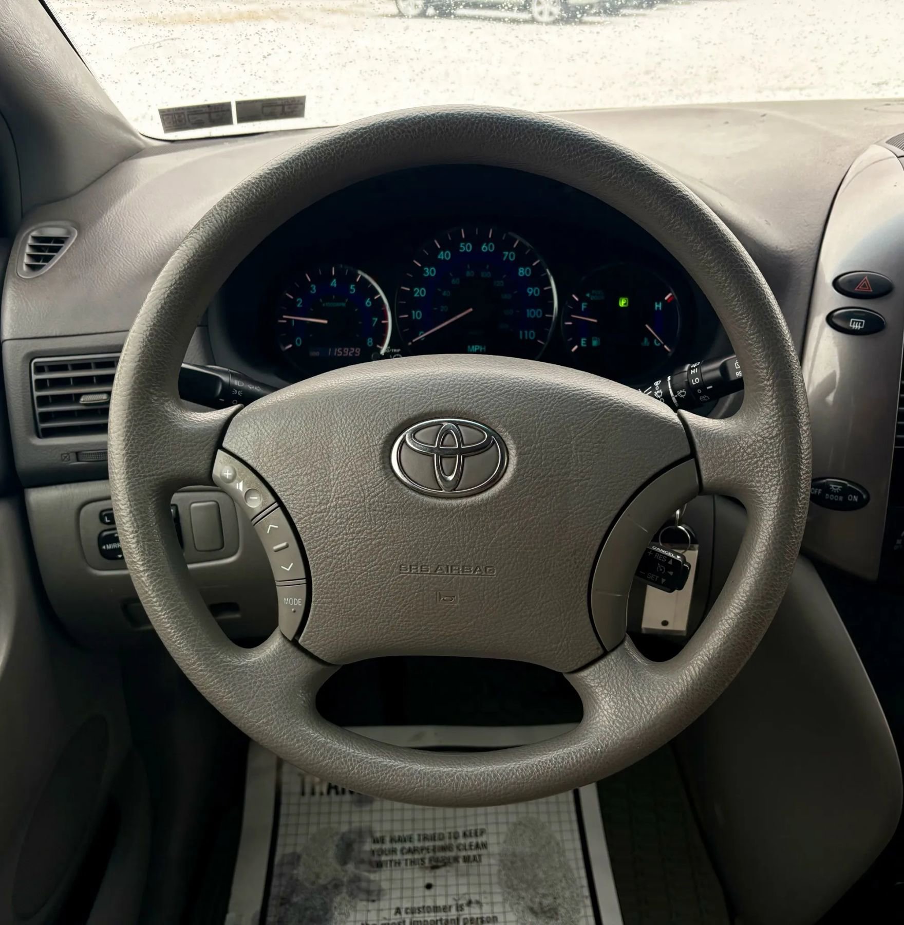 Used 2010 Toyota Sienna LE image 36