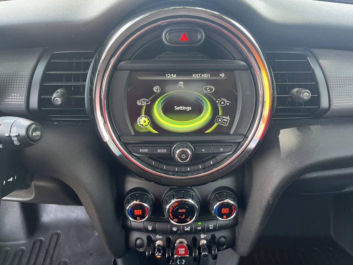 Used 2017 MINI Cooper 2-Door Hardtop FWD image 22