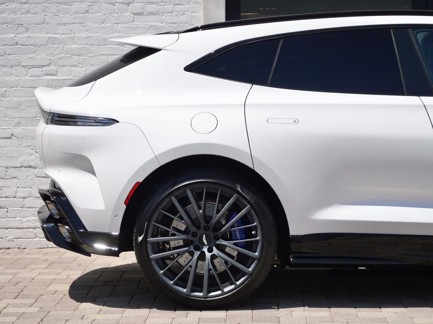 New 2026 Aston Martin DBX 707 AWD/4WD image 14