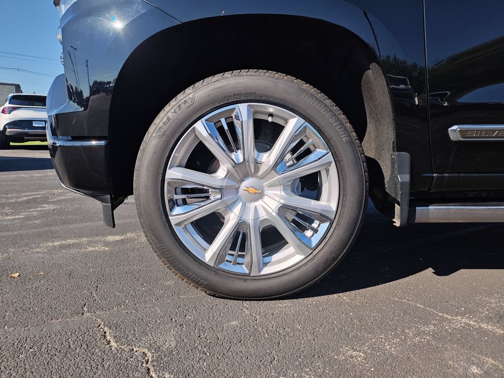 Used 2022 Chevrolet Silverado 1500 High Country AWD/4WD image 3