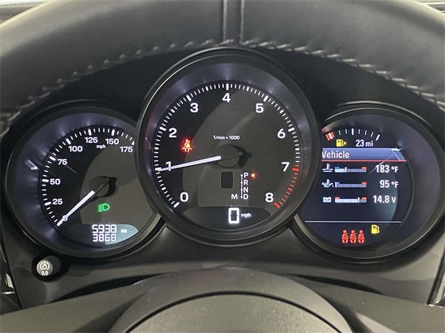 Used 2025 Porsche Macan image 96