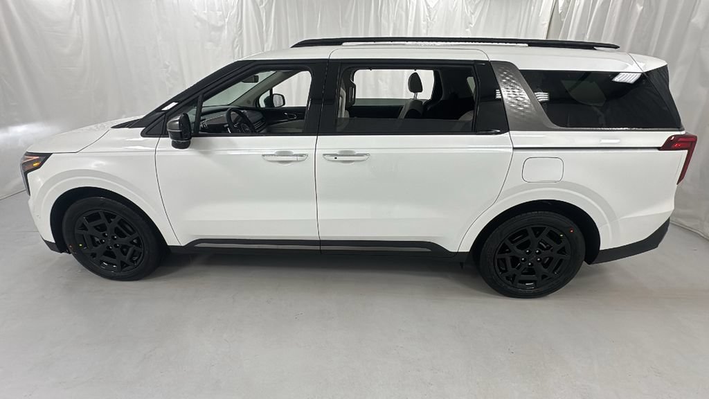 New 2026 Kia Carnival SX w/ SX Dark Edition Package FWD image 6
