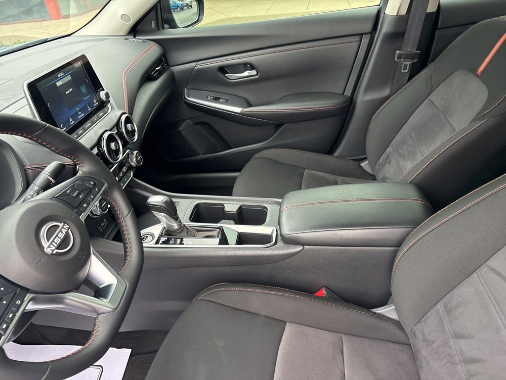 Used 2025 Nissan Sentra SR image 30