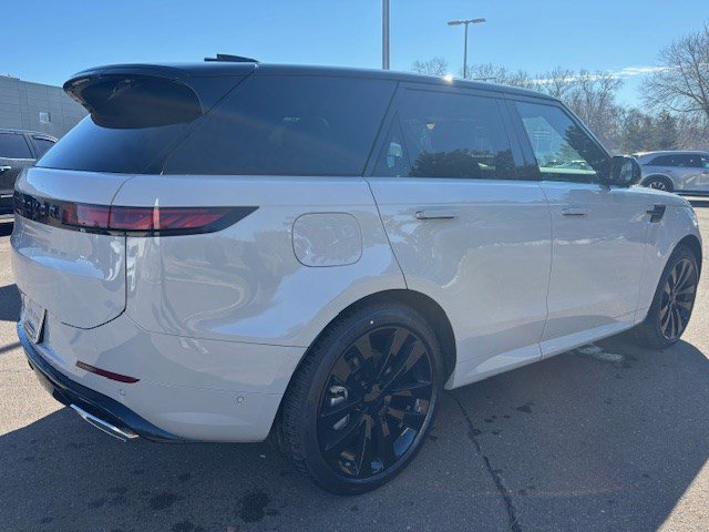 New 2026 Land Rover Range Rover Sport Dynamic SE image 5
