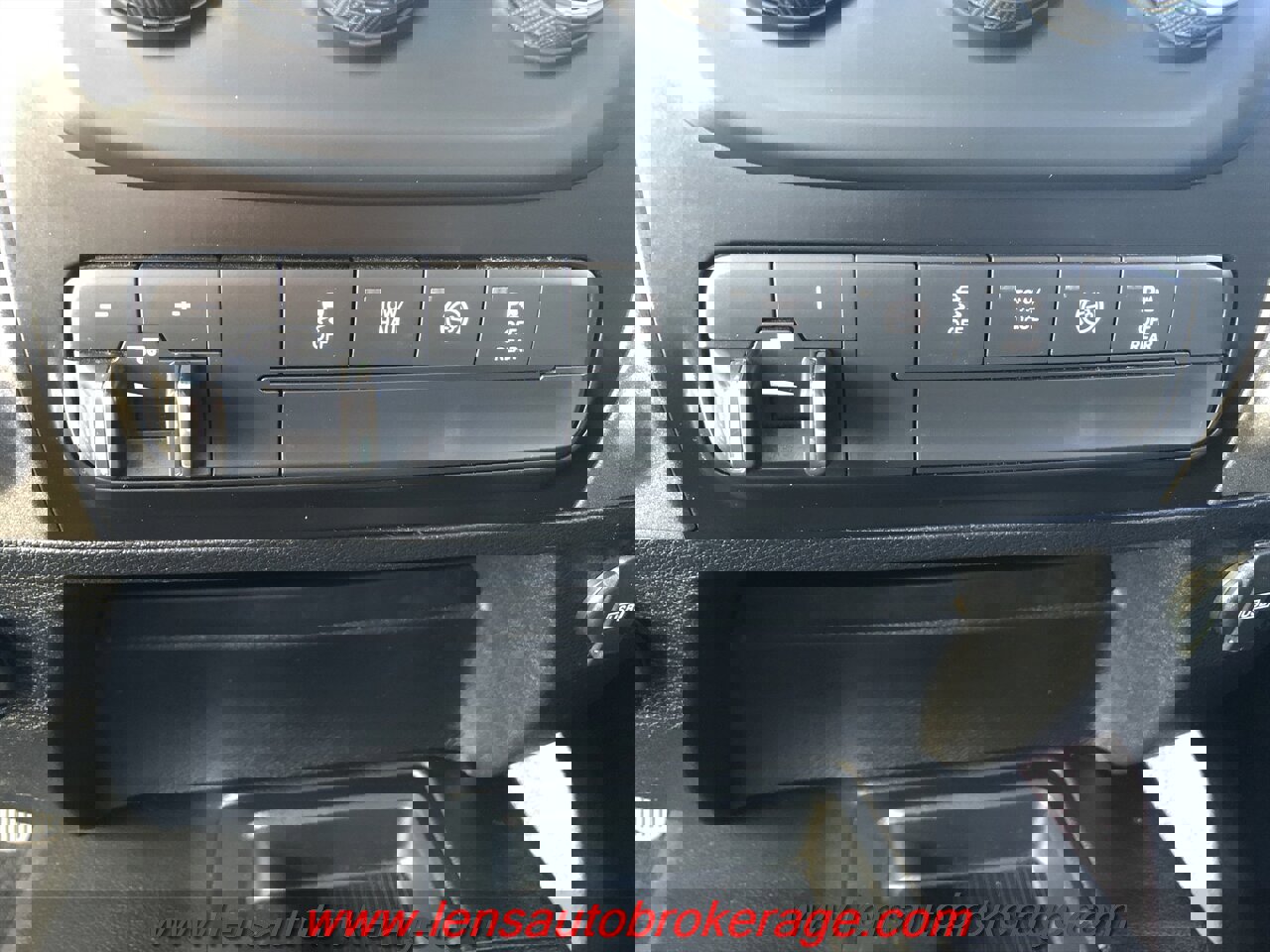 Used 2018 RAM 2500 Tradesman w/ Chrome Appearance Group image 16