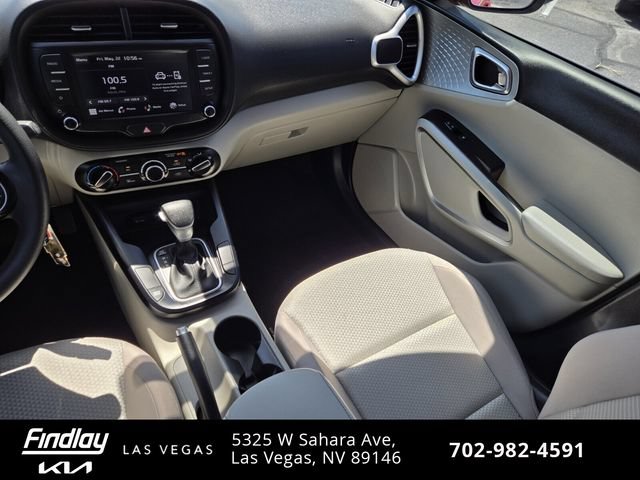 Used 2023 Kia Soul LX w/ LX Technology Package FWD image 15