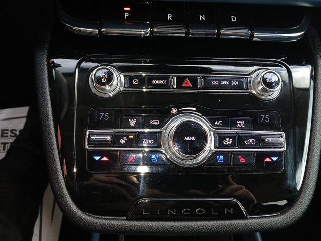 Used 2020 Lincoln Corsair Reserve AWD/4WD image 35