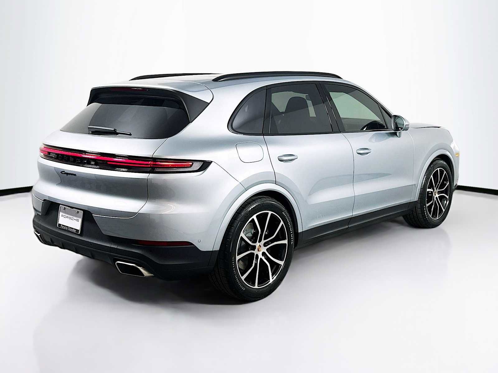 New 2026 Porsche Cayenne image 9