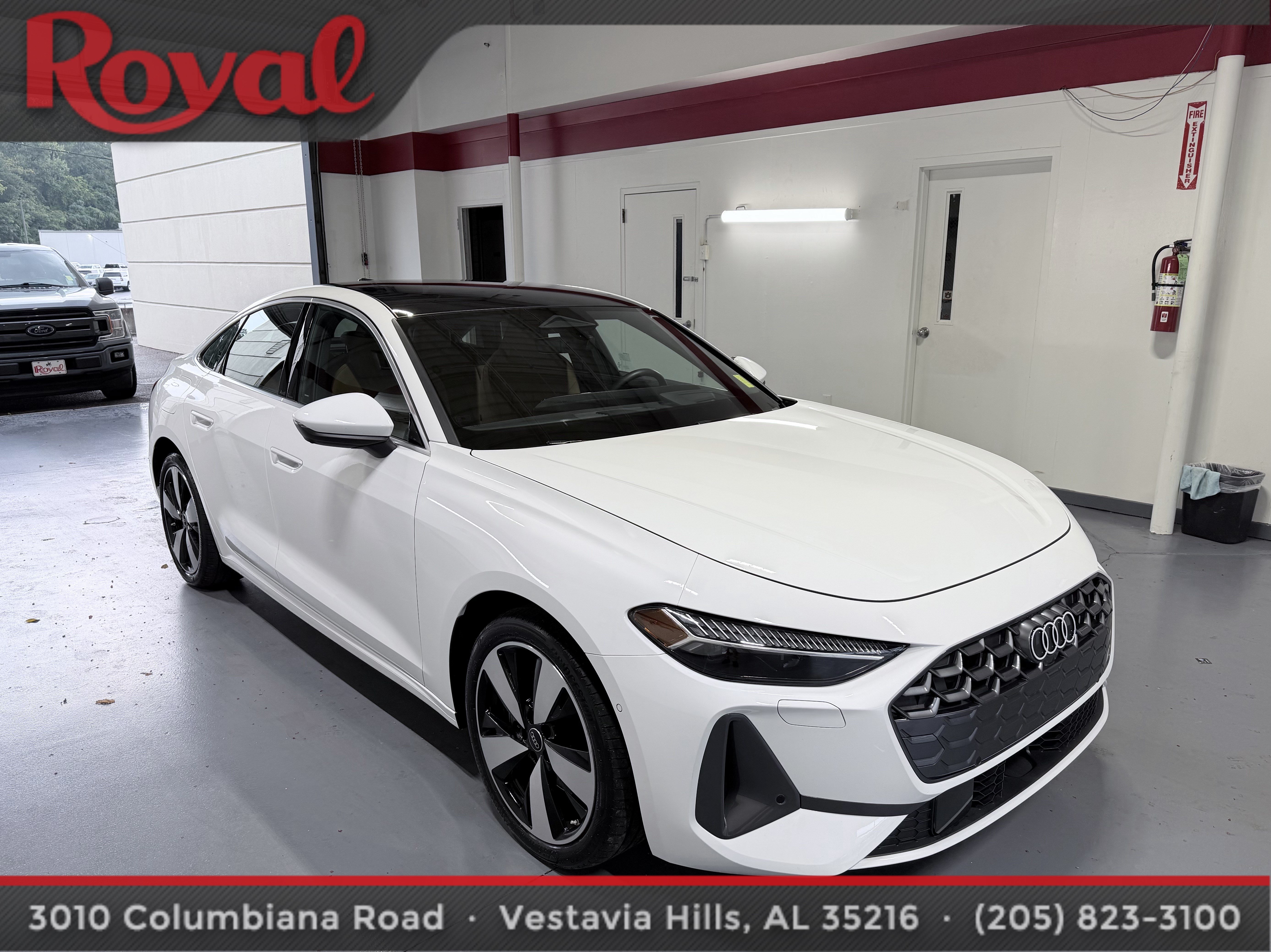 Used 2025 Audi A5 2.0T Premium Plus w/ Premium Plus AWD/4WD image 3