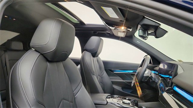 Used 2025 BMW i5 eDrive40i w/ M Sport Package image 22