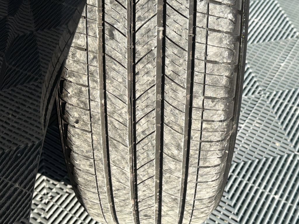 Used 2024 Chevrolet Equinox LS image 19