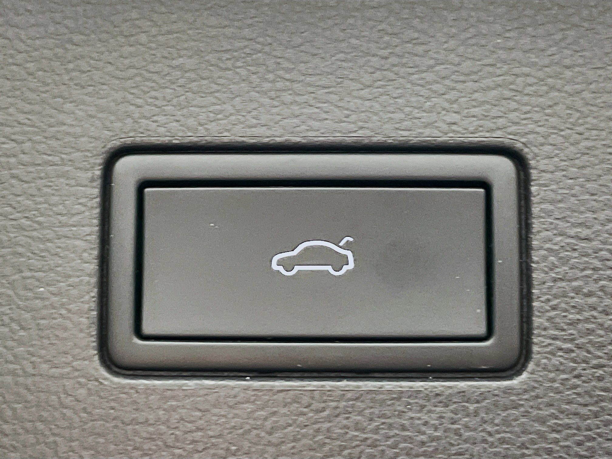 Used 2025 Volkswagen Atlas SE image 29