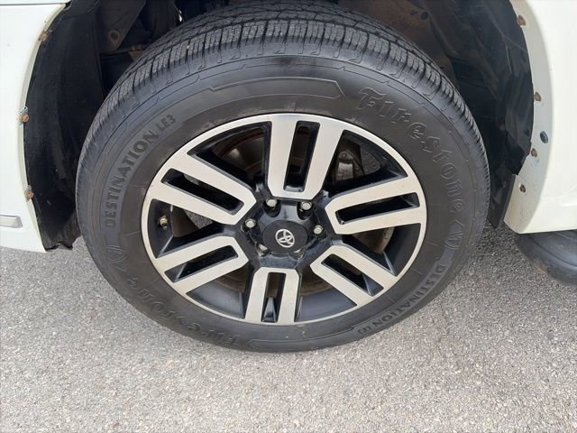 Used 2019 Toyota 4Runner Limited image 10