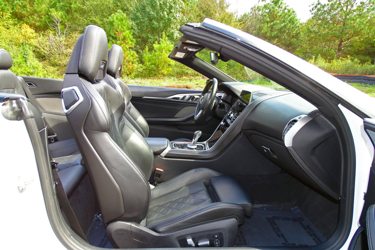 Used 2020 BMW M8 Convertible w/ Driving Assistance Package image 17