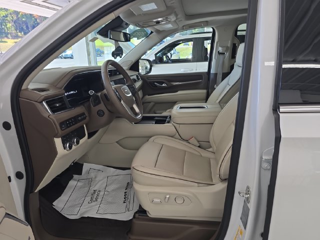 Certified 2023 GMC Yukon Denali AWD/4WD image 14