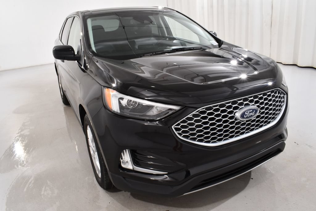 Used 2024 Ford Edge SEL w/ Convenience Package AWD/4WD image 4