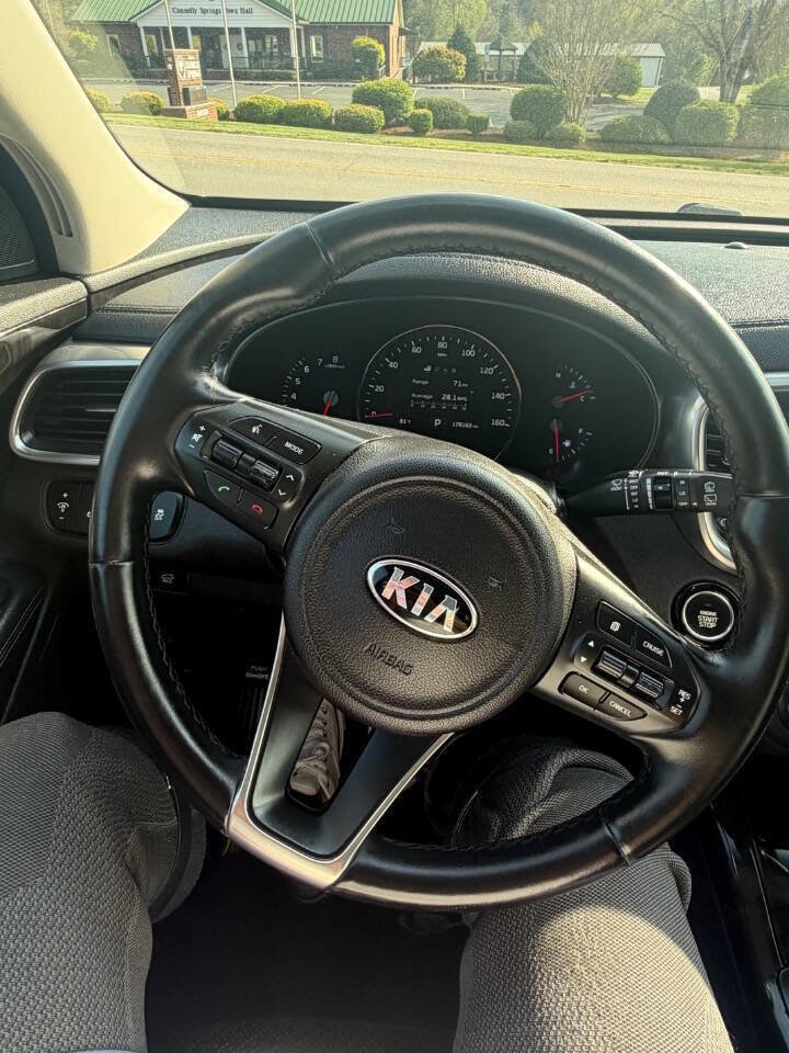 Used 2016 Kia Sorento EX w/ EX Premium Package image 34