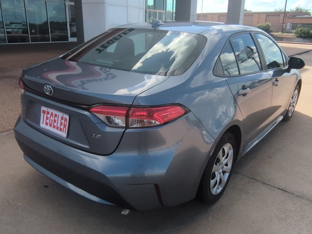 Used 2022 Toyota Corolla LE FWD image 7