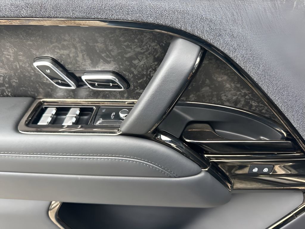 Used 2023 Land Rover Range Rover Sport First Edition image 27