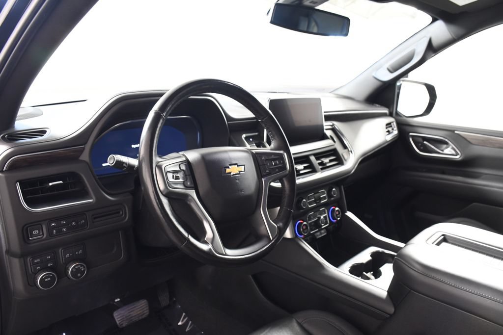 Used 2022 Chevrolet Tahoe LT w/ Luxury Package AWD/4WD image 12
