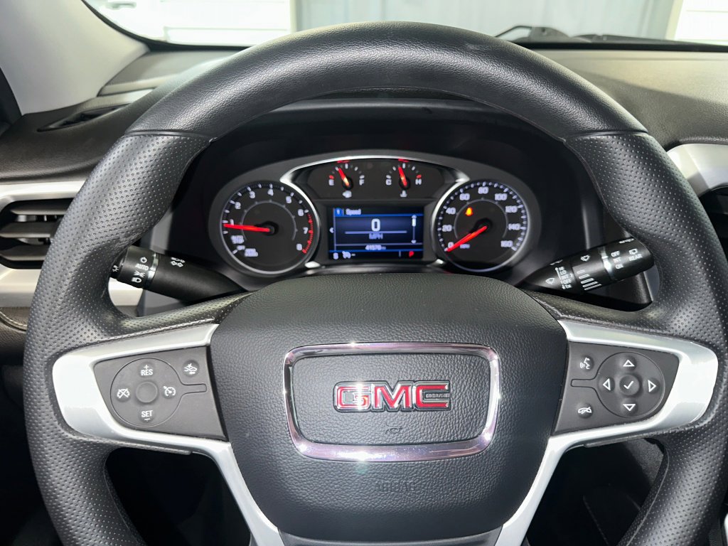 Certified 2023 GMC Acadia SLE w/ Driver Convenience Package image 10