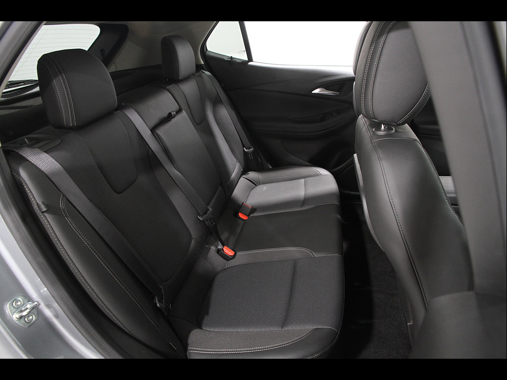 Used 2023 Buick Encore GX Select FWD image 17