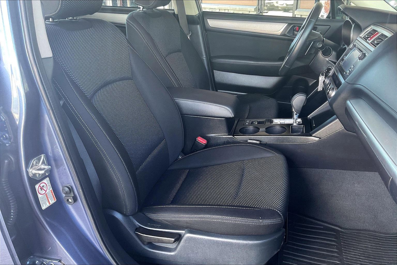 Used 2017 Subaru Outback 2.5i AWD/4WD image 23