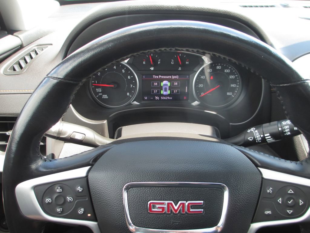 Used 2020 GMC Terrain SLT w/ Preferred Package AWD/4WD image 31