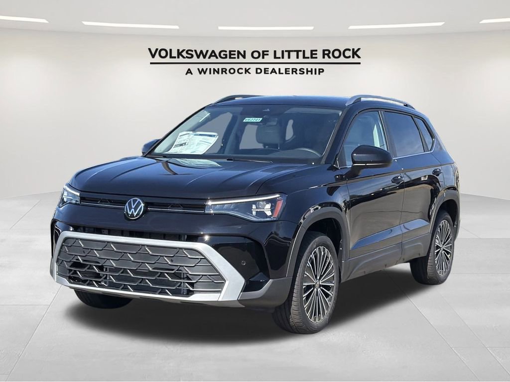 New 2026 Volkswagen Taos SE FWD image 1
