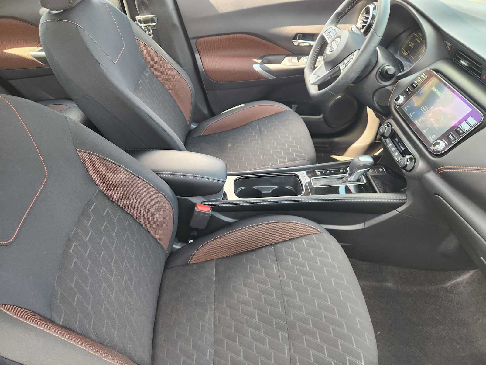 Used 2024 Nissan Kicks SR FWD image 13