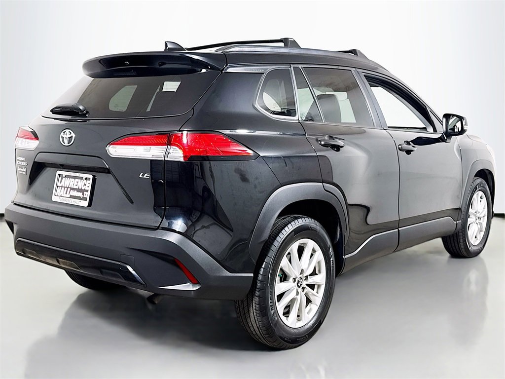 Used 2022 Toyota Corolla Cross LE image 4