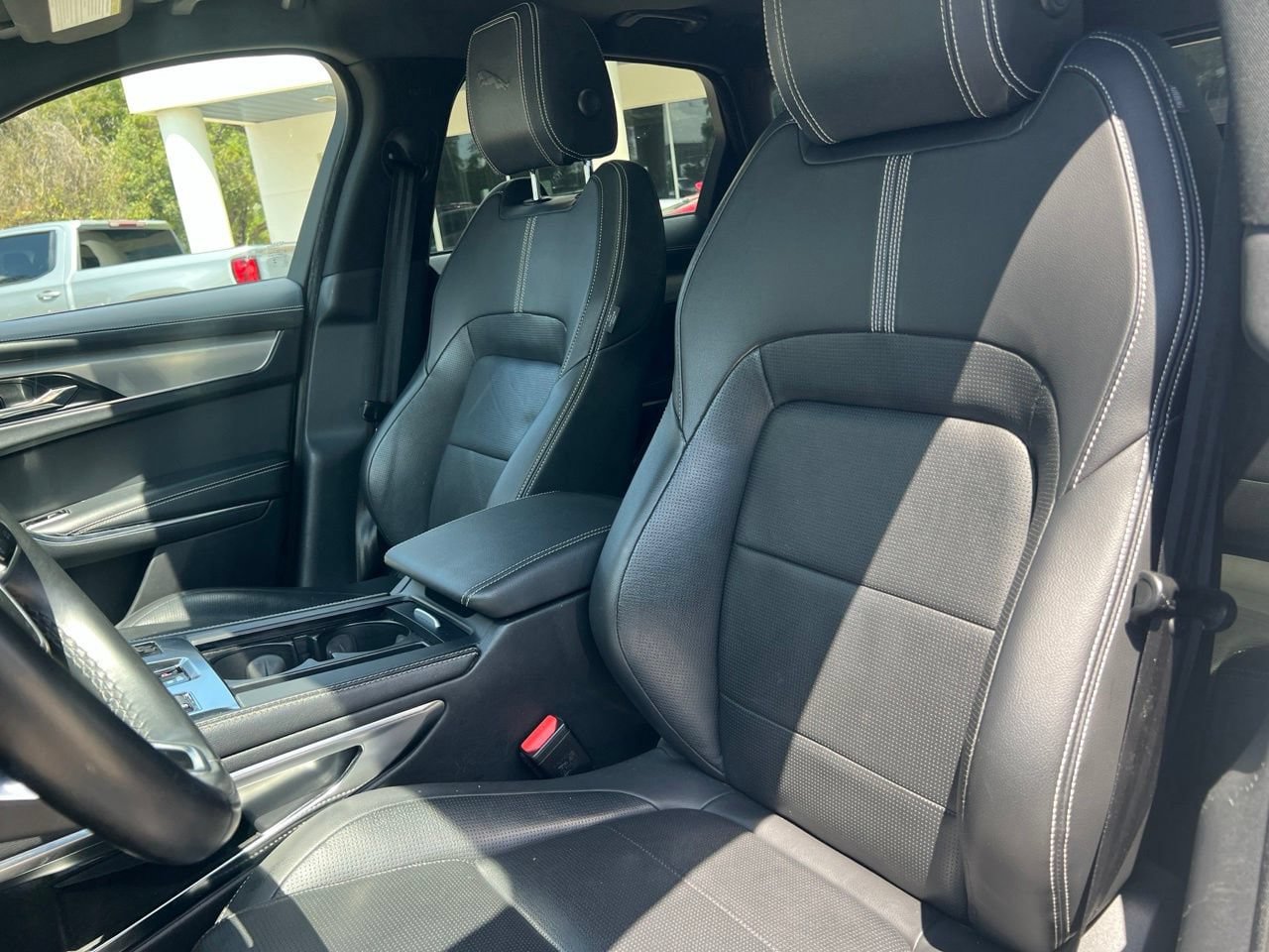 Used 2025 Jaguar F-PACE R-Dynamic S AWD/4WD image 10