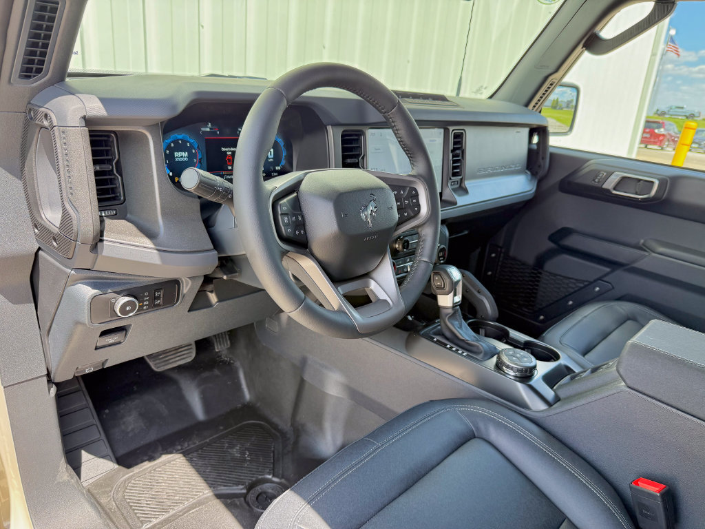 New 2026 Ford Bronco Badlands AWD/4WD image 10